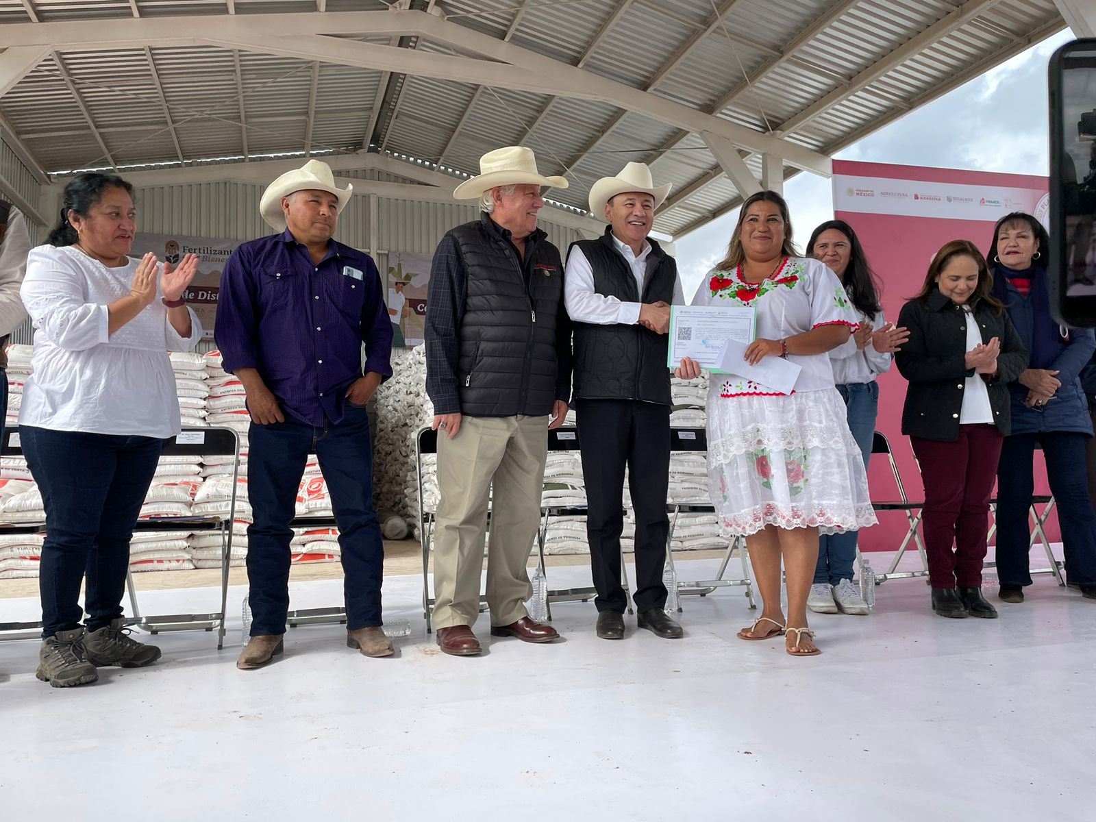 Gobernador impulsa el desarrollo integral agrícola de los pueblos yaquis de Sonora